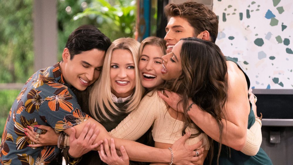 La nouvelle sitcom Netflix 'Pretty Smart' fait ses débuts sur Netflix en octobre 2021 3 jolie comédie smart netflix saison 1 chelsea