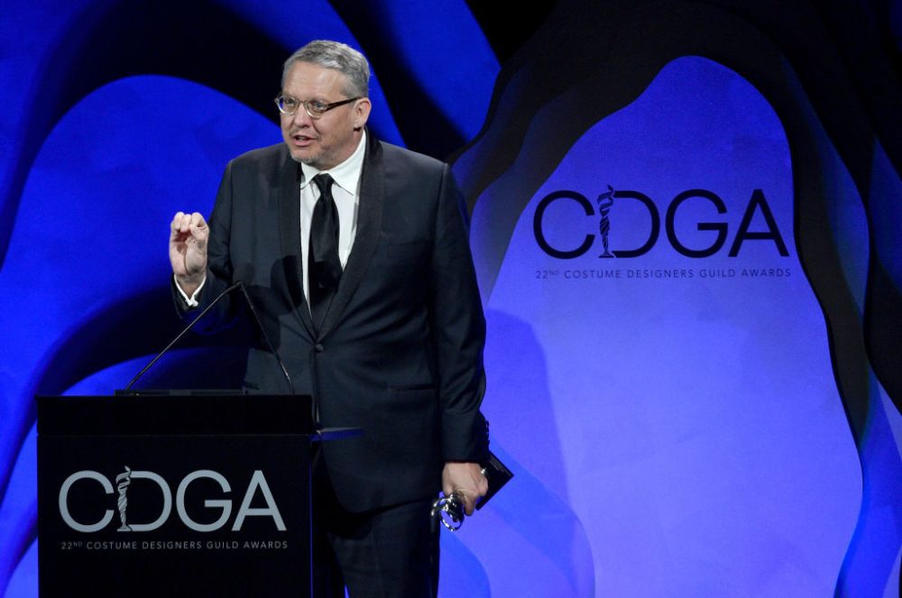 Série Netflix "Kings of America": tout ce que nous savons jusqu'à présent 4 Adam Mckay accepte le prix