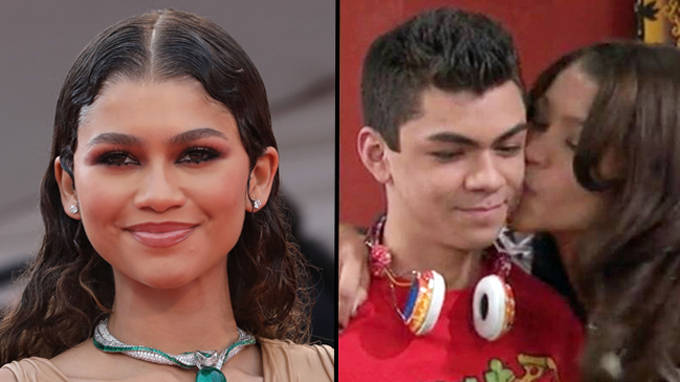 Zendaya a refusé que son premier baiser soit filmé pour une émission de télévision 2 Zendaya a refusé que son premier baiser soit filmé pour une émission de télévision - 1