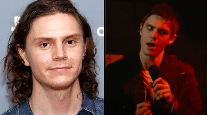 Evan Peters chante Islands In the Stream avec Frances Conroy dans AHS Double Feature