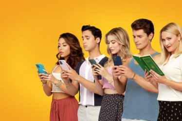 La nouvelle sitcom Netflix 'Pretty Smart' fait ses débuts sur Netflix en octobre 2021 - 22