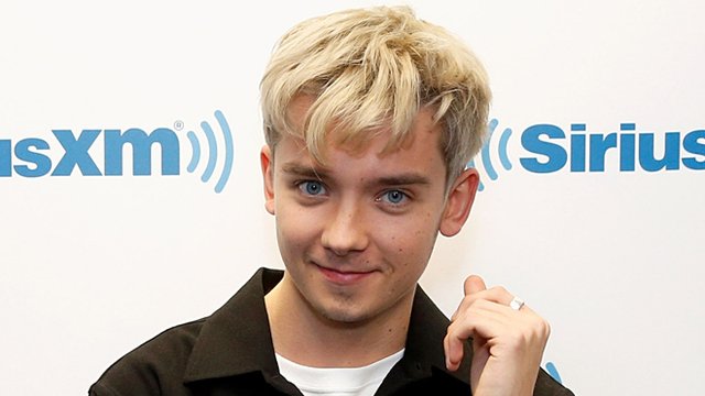 Asa Butterfield : 14 faits sur le Sex Education étoile que vous devez savoir 2 Asa Butterfield : 14 faits sur le Sex Education étoile que vous devez savoir - 1