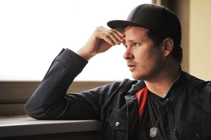 "Sekret" de la recherche sur les ovnis de Tom DeLonge de Blink 182 2 "Sekret" de la recherche sur les ovnis de Tom DeLonge de Blink 182 - 1