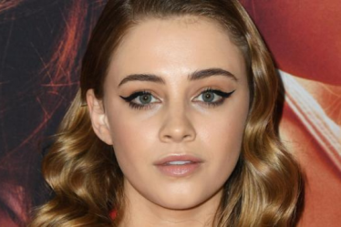 Joséphine Langford : 12 faits à savoir sur la star d'After - 12