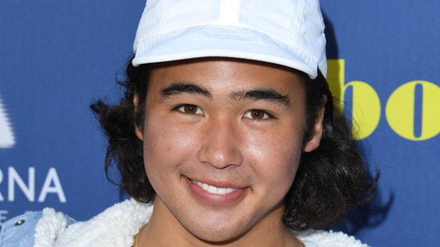 Nico Hiraga : 12 faits sur l'acteur de Moxie que vous devez savoir - 1