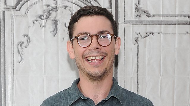 Ryan O'Connell : 12 faits sur la star de Special que vous devez savoir - 1