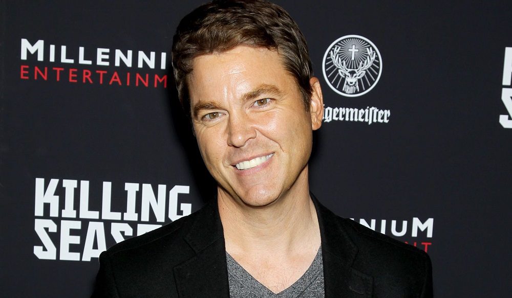 Netflix Rom-com 'Love in the Villa': ce que nous savons jusqu'à présent 4 Mark Steven Johnson