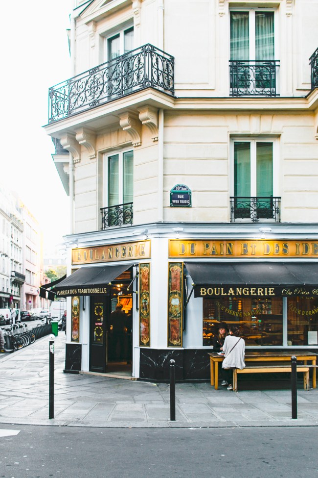 Paris à l'automne + Inside My Adorable $65/night Parisian Airbnb • The Overseas Escape 3 l'escapade-outremer-paris-automne-2016-2