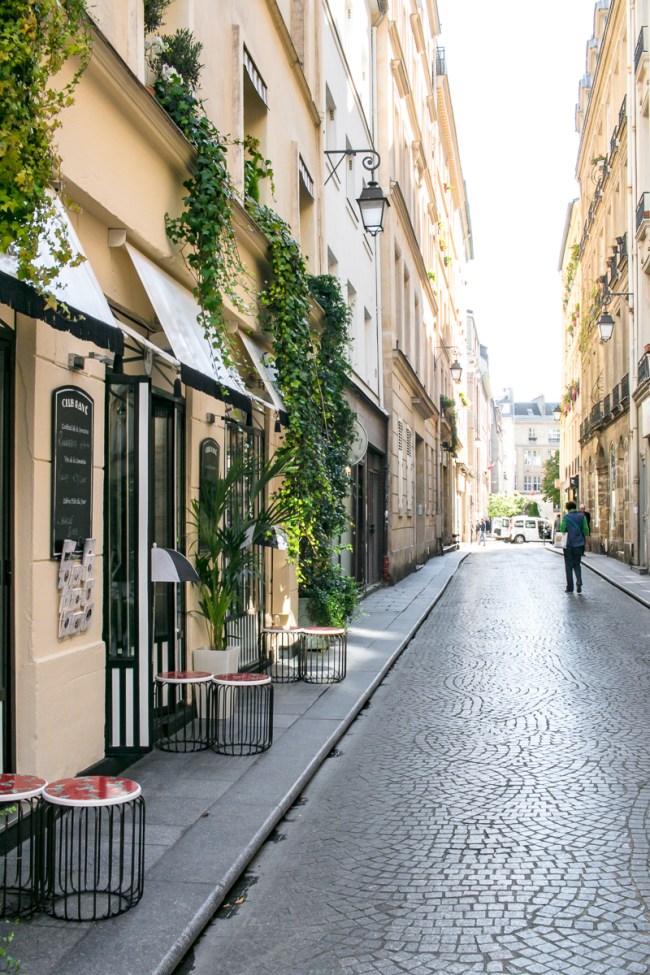 Paris à l'automne + Inside My Adorable $65/night Parisian Airbnb • The Overseas Escape 4 l'escapade-outremer-paris-automne-2016-8