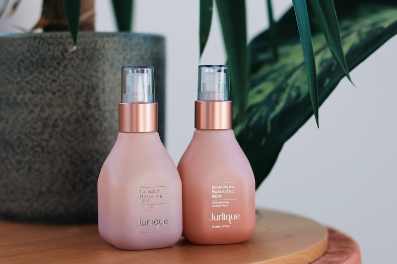 Produits de beauté de rêve et astuces pour les vols long-courriers 9 Brume hydratante