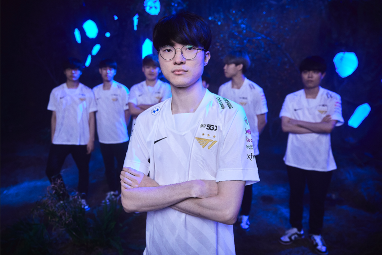 Legacy triomphe de l'avenir: T1 domine Hanwha Life Esports pour passer aux demi-finales du Mondial 2021 2 Legacy triomphe de l'avenir: T1 domine Hanwha Life Esports pour passer aux demi-finales du Mondial 2021 - 1