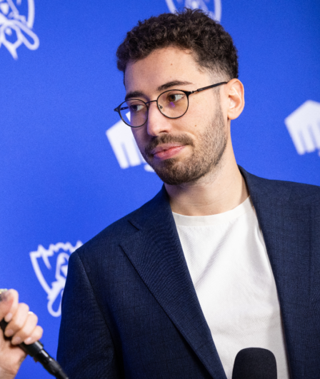 L'entraîneur de C9 Mithy pense que le système régional de la Ligue est «injuste» car les équipes occidentales ont une pratique internationale limitée 60 L'entraîneur de C9 Mithy pense que le système régional de la Ligue est «injuste» car les équipes occidentales ont une pratique internationale limitée - 59