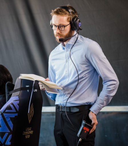 Reginald dit que Bjergsen "était intéressé à jouer avec un joueur", mais TSM n'a pas pu les acquérir, même avec un rachat à 7 chiffres 42 Reginald dit que Bjergsen "était intéressé à jouer avec un joueur", mais TSM n'a pas pu les acquérir, même avec un rachat à 7 chiffres - 41