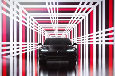 Tesla suspend la dernière version buggy de son système de conduite autonome - France News Live › Geeky News - 7