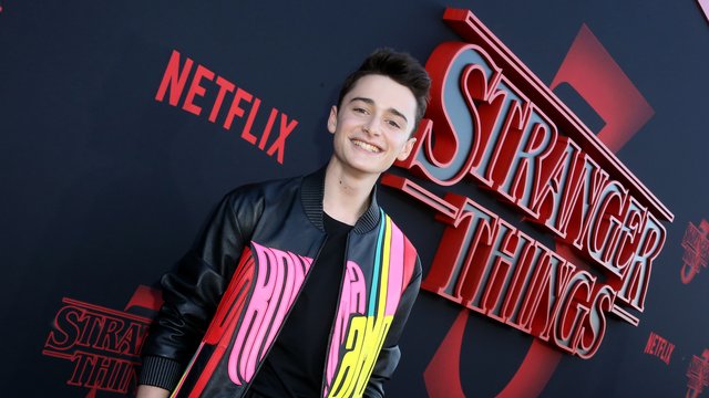 Noah Schnapp : 20 faits sur l'acteur de Stranger Things que vous devez savoir 2 Noah Schnapp : 20 faits sur l'acteur de Stranger Things que vous devez savoir - 1