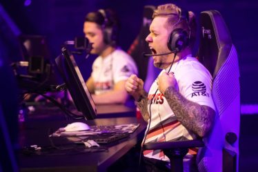 100 voleurs se seraient séparés de l'entraîneur VALORANT FrosT, Nitr0 pourrait envisager de revenir à CS: GO - 9