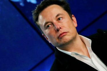 Elon Musk vend encore 1,2 milliard de dollars d'actions Tesla - Reuters › Geeky News - 5
