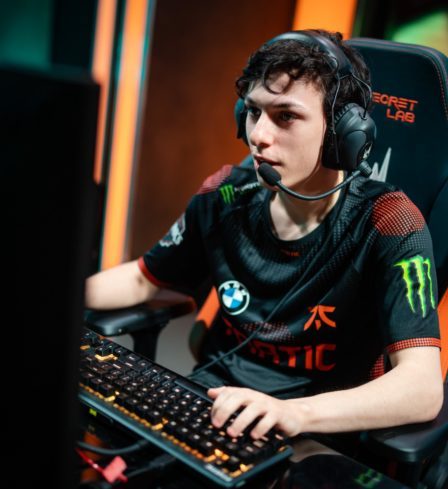 Adam explique pourquoi il a voulu quitter Fnatic, donne son point de vue sur les Mondiaux 2021 2 Adam explique pourquoi il a voulu quitter Fnatic, donne son point de vue sur les Mondiaux 2021 - 1