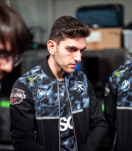 Le mid laner de Fnatic Nisqy dit qu'il est "très probable" qu'il ne jouera pas en compétition lors de la prochaine division 66 Le mid laner de Fnatic Nisqy dit qu'il est "très probable" qu'il ne jouera pas en compétition lors de la prochaine division - 65