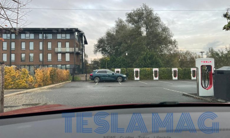 L'image qui inquiète les propriétaires de Tesla › Geeky News 2 L'image qui inquiète les propriétaires de Tesla › Geeky News - 1