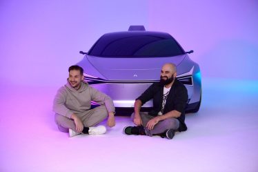 WayRay présente la voiture télécommandable › Geeky News - 7