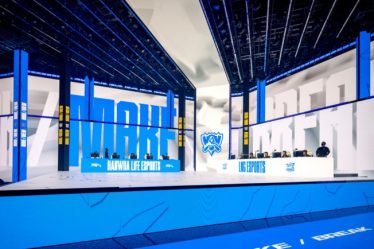 Le responsable mondial de l'esport, John Needham, a déclaré que Riot "envisagerait certainement" un format à double élimination pour les Mondiaux - 8