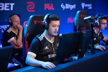 ZywOo se mobilise pour aider Vitality à éliminer Astralis du PGL Stockholm Major - 9