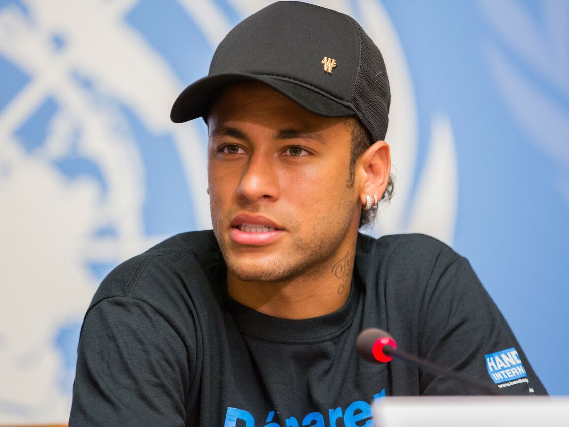 Voici comment Neymar gagne et dépense sa fortune › Geeky News - 19