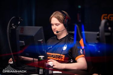 Apeks signe l'ancien NiP AWPer nawwk - 7