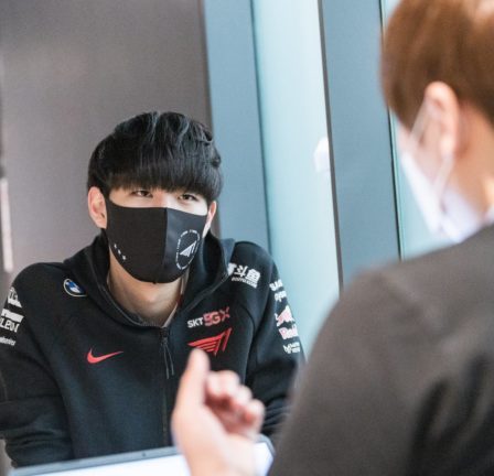 T1 prolonge les contrats d'Oner et Gumayusi pour la saison 2022 LCK 2 T1 prolonge les contrats d'Oner et Gumayusi pour la saison 2022 LCK - 1