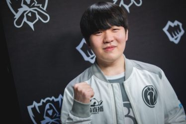 Rookie rejoint Victory Five et obtient la résidence LPL - 7