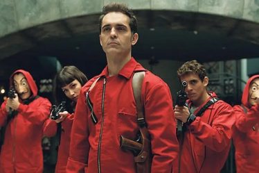 La maison de maman, j'ai perdu l'avion est sur Airbnb, un spin-off de La Casa de Papel, Elon Musk lance le Cyberwhistle, c'est le résumé' - 3