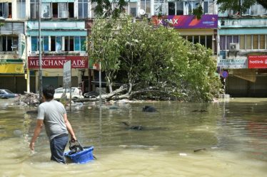 Le nombre de morts dans les inondations s'élève à 27 › Geeky News - 3