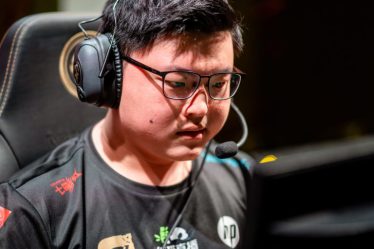 Uzi revient au jeu professionnel, rejoint Bilibili Gaming - 7