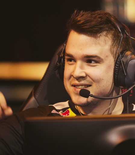 Vanity "satisfait" du support des champions VCT mais dit que Cloud9 ne peut pas "trop penser" contre Liquid comme ils l'ont fait contre Fnatic 70 Vanity "satisfait" du support des champions VCT mais dit que Cloud9 ne peut pas "trop penser" contre Liquid comme ils l'ont fait contre Fnatic - 69