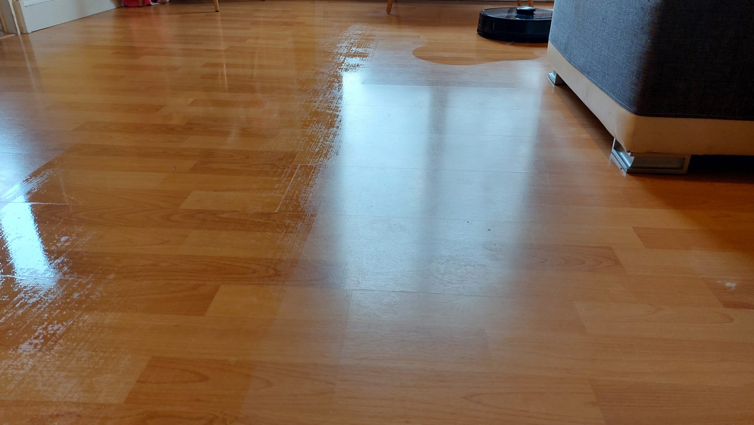 un robot parfait pour réduire considérablement les tâches ménagères › Geeky News 6 Un point qui peut paraître mineur, le robot est assez rapide pour faire le boulot, presque plus vite qu'un humain.