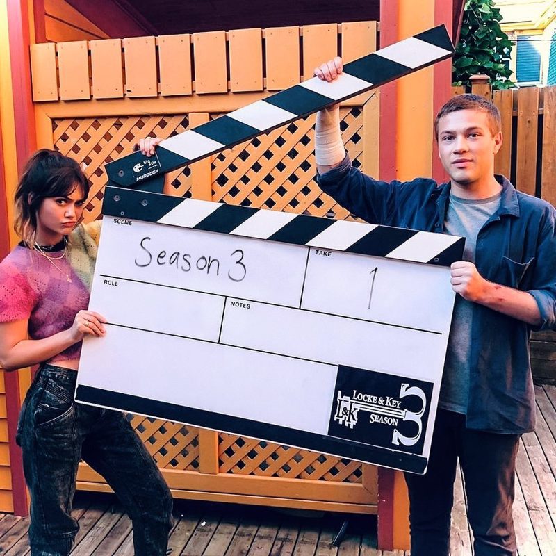 'Locke & Key' Saison 3 Netflix: Tout ce que nous savons jusqu'à présent 6 locke et key clapper board saison 3