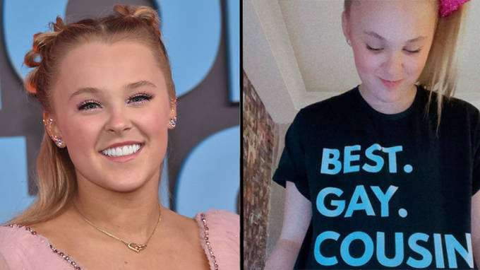 JoJo Siwa fête un an depuis sa sortie dans un post Instagram touchant 2 JoJo Siwa fête un an depuis sa sortie dans un post Instagram touchant - 1