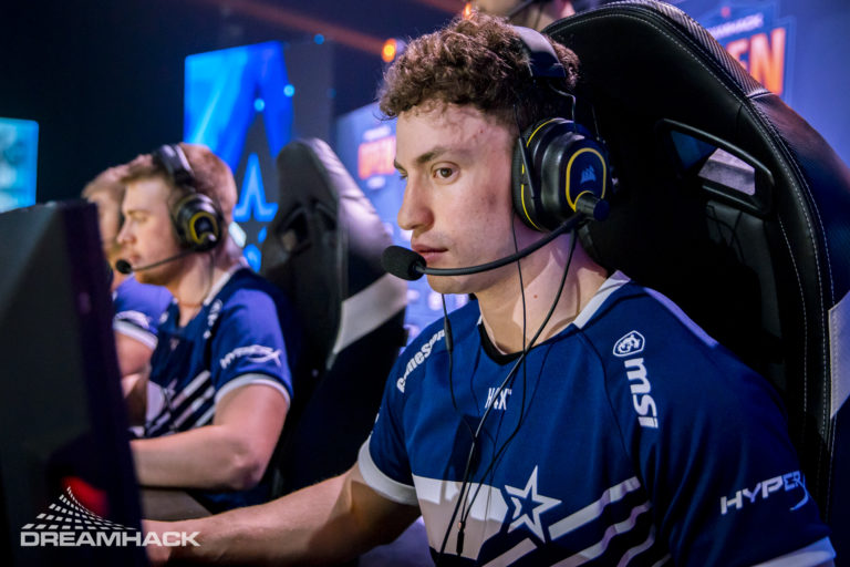 Les glons diaboliques se précipitent à compléter CS: Aller la liste avec Trio de la Réunion de Cloud9 2 Les glons diaboliques se précipitent à compléter CS: Aller la liste avec Trio de la Réunion de Cloud9 - 1