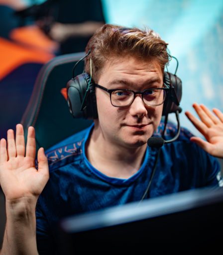 Evil Geniuses reste invaincu dans LCS Lock In après sa victoire sur Immortals 126 Evil Geniuses reste invaincu dans LCS Lock In après sa victoire sur Immortals - 125