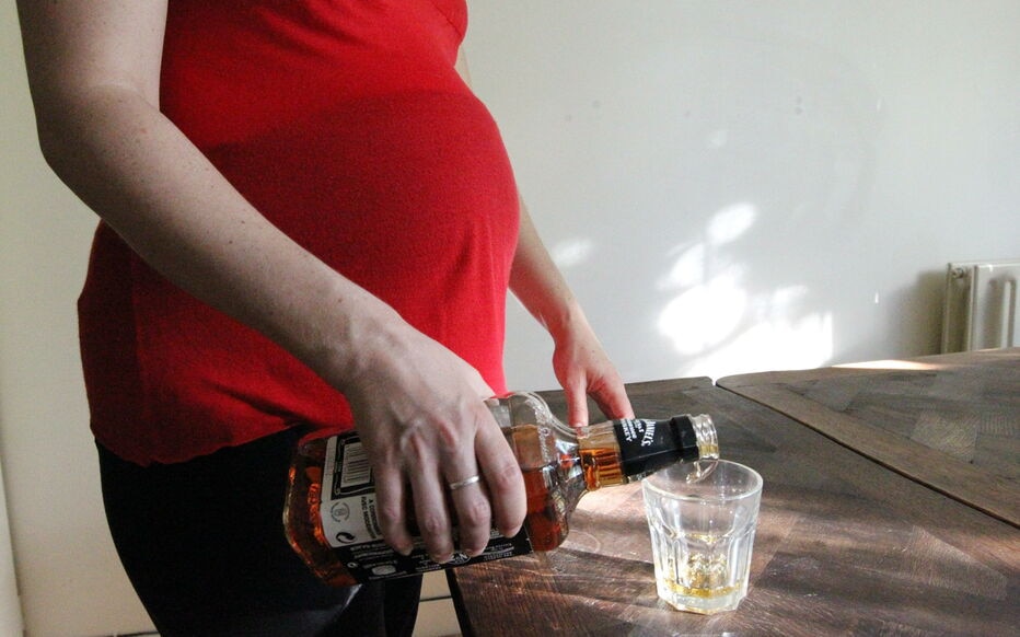 Avant d'envisager une grossesse, mieux vaut consulter en cas d'addiction › Geek News 3 La consommation d'alcool pendant la grossesse peut avoir de graves conséquences morphologiques et cognitives sur le fœtus. LP/Jean-Baptiste Quentin