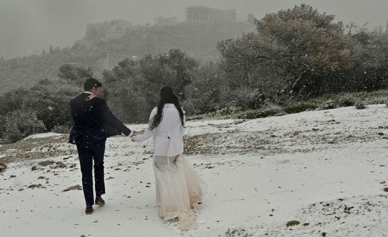 Froid extrême et chutes de neige exceptionnelles en Grèce – Sciences et Avenir › Geeky News 2 Froid extrême et chutes de neige exceptionnelles en Grèce – Sciences et Avenir › Geeky News - 1