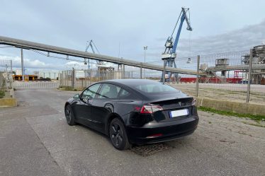 Tesla a approché le million de véhicules livrés en 2021 › Geeky News - 5
