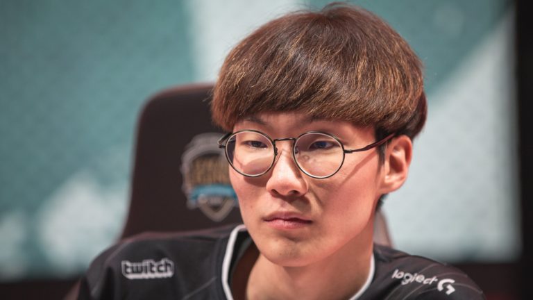 Le commentateur de LCK, Wadid, admet avoir partagé son compte 2 Le commentateur de LCK, Wadid, admet avoir partagé son compte - 1