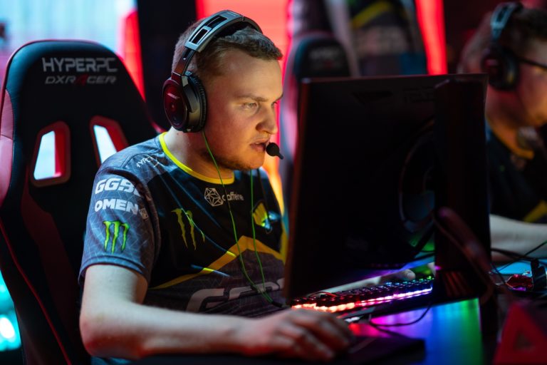 Flamie revient au jeu CS:GO actif et rejoint 1WIN 2 Flamie revient au jeu CS:GO actif et rejoint 1WIN - 1