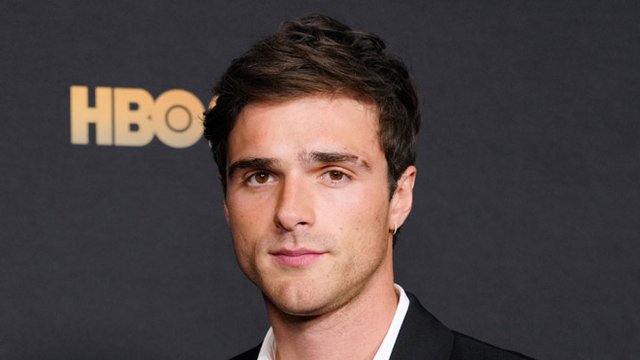 Jacob Elordi : 24 faits sur l'acteur d'Euphoria que vous devez savoir 2 Jacob Elordi : 24 faits sur l'acteur d'Euphoria que vous devez savoir - 1