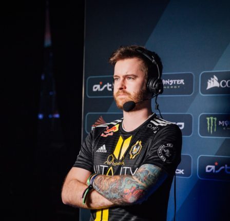 L'ancienne star de Vitality et OG NBK parle du diagnostic de TSA 106 L'ancienne star de Vitality et OG NBK parle du diagnostic de TSA - 105