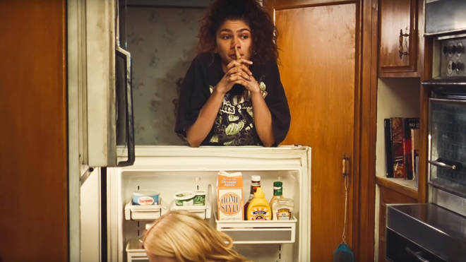 Zendaya semble fermer la théorie selon laquelle "Rue est morte" dans Euphoria 4 Rue est-elle morte dans Euphoria ?