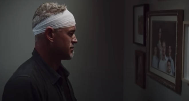 Qui est le petit frère de Nate dans Euphoria ? Une enquête approfondie 5 Cal regarde la photo de famille Jacobs dans la saison 2
