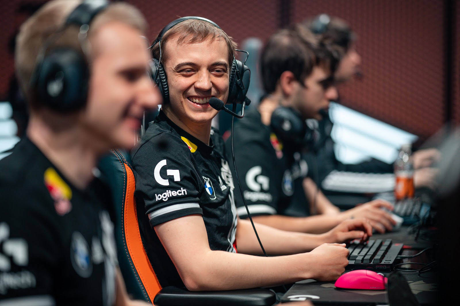 Broken Blade parle de ses difficultés à Schalke 04, de ses premières expériences avec G2 et de ses réflexions sur les histoires d'opprimés qui se construisent dans le LEC - 5